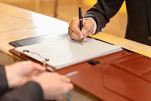 泰安超值美食店在哪里